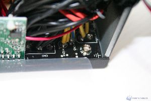 00017 ANTEC_EARTHWATT650PLATINUM_WWW.XTREMEHARDWARE.COM